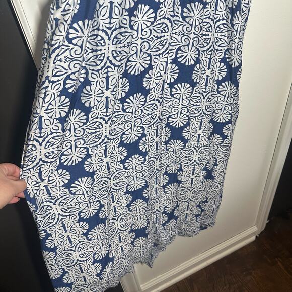 Vineyard Vines Women's Blue Mirrored Leaves Trapeze Tassel Halter Dress Size 4 - Picture 3 of 10